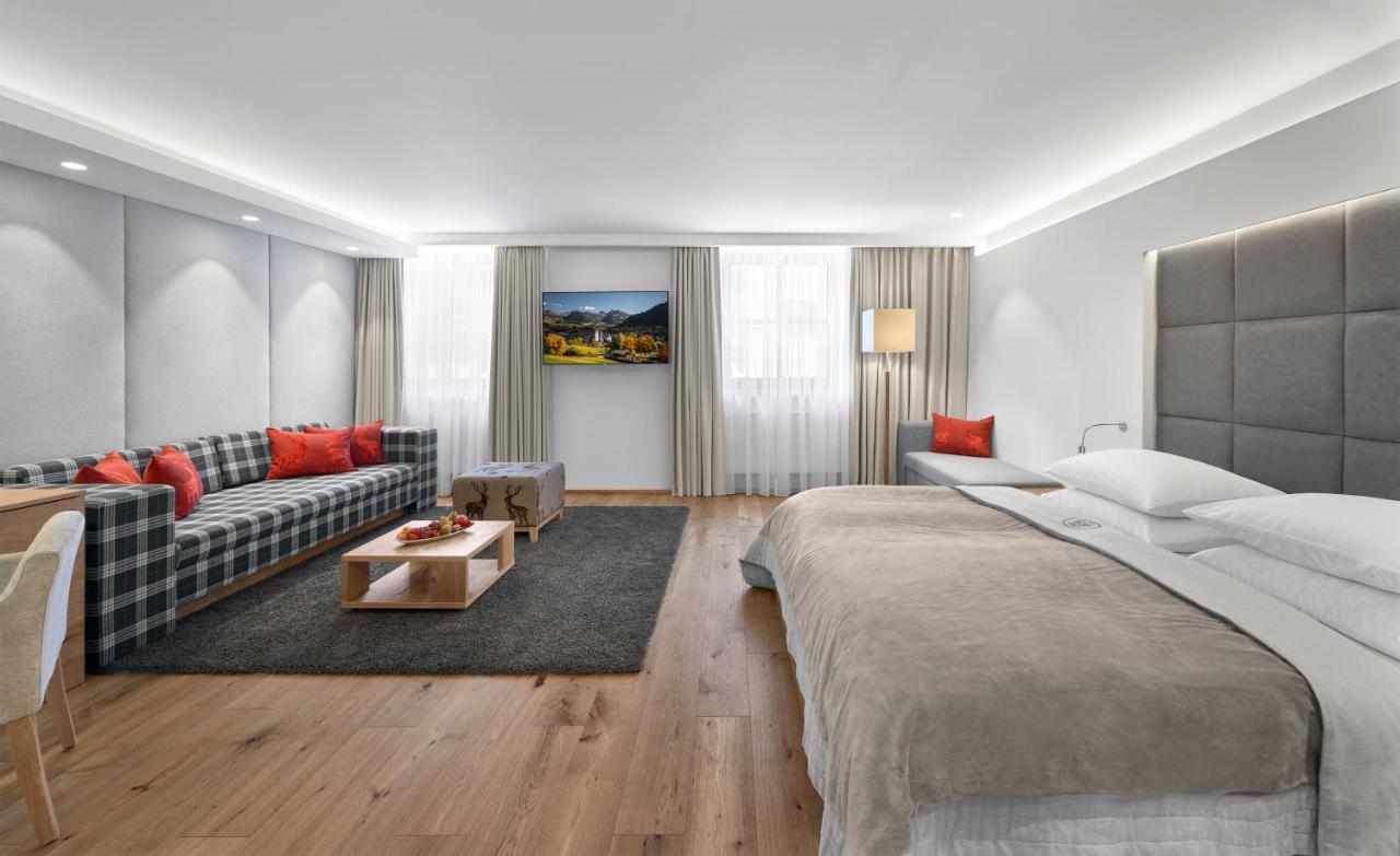 Schwarzer Adler Kitzbuehel - Adults Only Hotel Exterior photo
