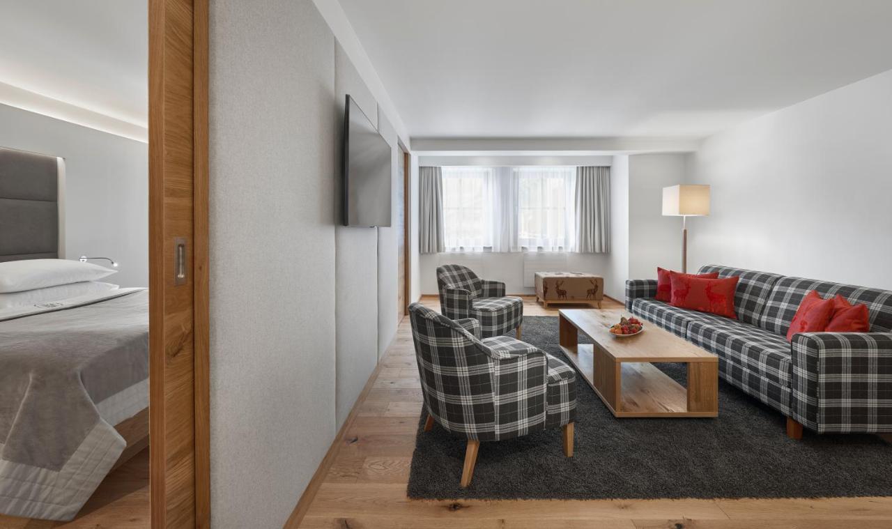 Schwarzer Adler Kitzbuehel - Adults Only Hotel Exterior photo
