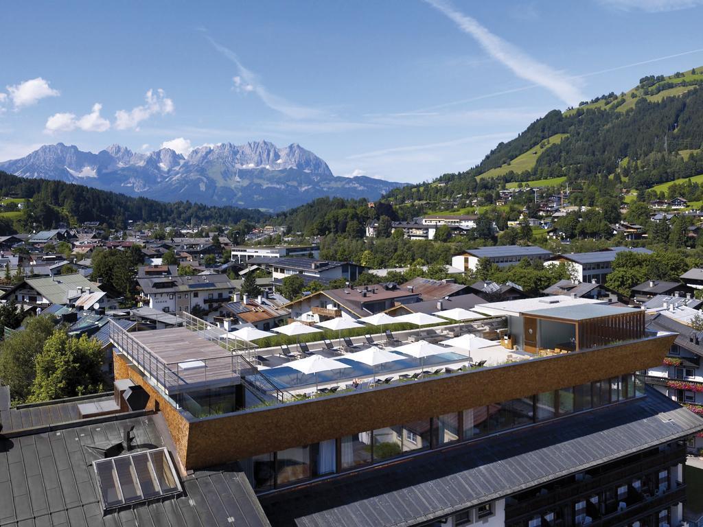 Schwarzer Adler Kitzbuehel - Adults Only Hotel Exterior photo