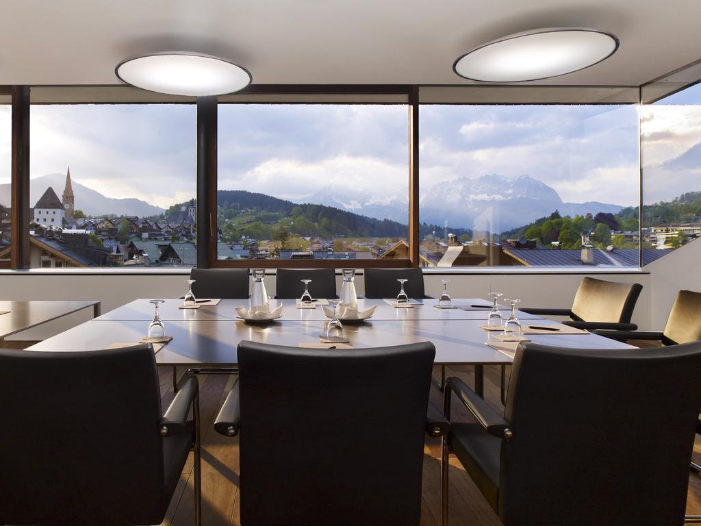 Schwarzer Adler Kitzbuehel - Adults Only Hotel Exterior photo